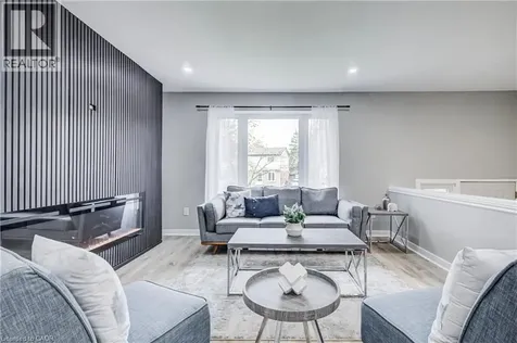 2367 Middlesmoor Crescent Burlington ON L7P 3X4