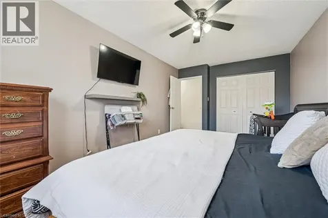 385 Pioneer Drive Kitchener ON N2P 1L8