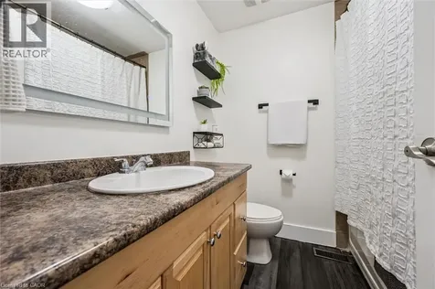 385 Pioneer Drive Kitchener ON N2P 1L8