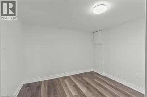 14 Westmount Avenue Thorold ON L2V 2W1