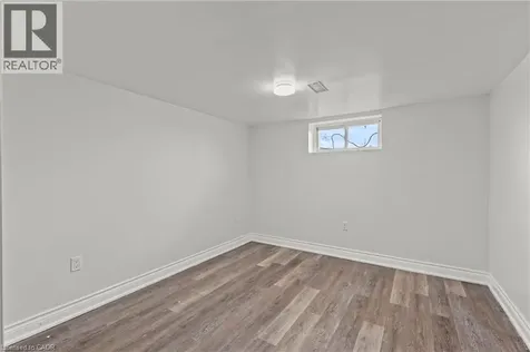 14 Westmount Avenue Thorold ON L2V 2W1