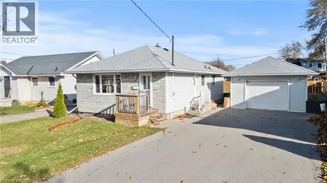 14 Westmount Avenue Thorold ON L2V 2W1