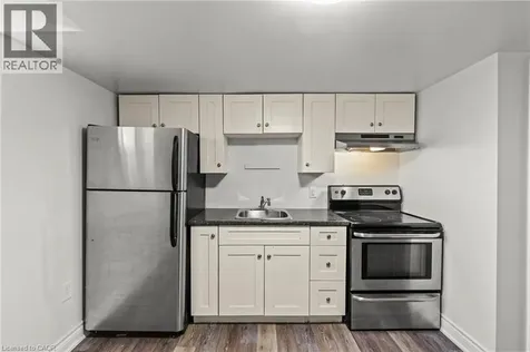 14 Westmount Avenue Thorold ON L2V 2W1
