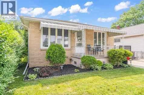 2471 Chandler Road Windsor ON N8W 4A7