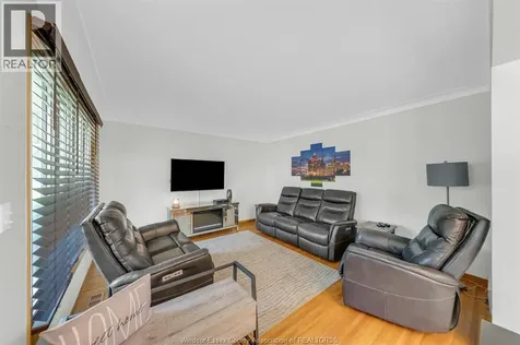 2471 Chandler Road Windsor ON N8W 4A7