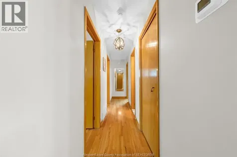 2471 Chandler Road Windsor ON N8W 4A7