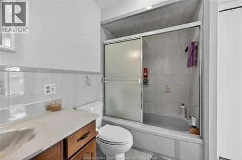 1104 Ellis St E Windsor ON N8X 2J3