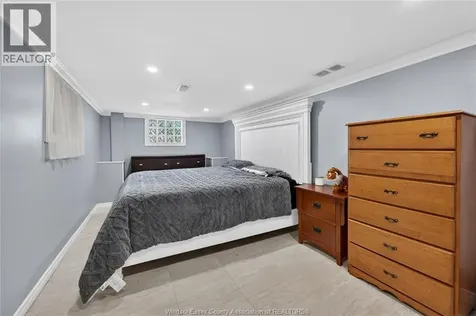 1104 Ellis St E Windsor ON N8X 2J3