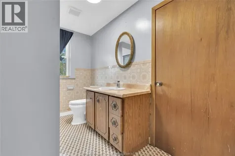 321 Rankin Avenue Windsor ON N9B 2R6