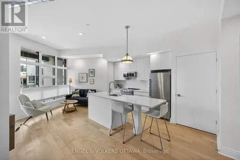 101 Pinhey Street Ottawa ON K1Y 1V9