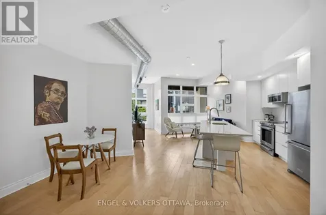 101 Pinhey Street Ottawa ON K1Y 1V9