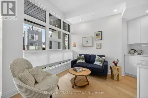 101 Pinhey Street Ottawa ON K1Y 1V9