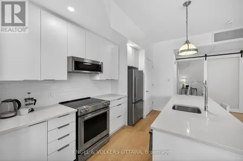 101 Pinhey Street Ottawa ON K1Y 1V9
