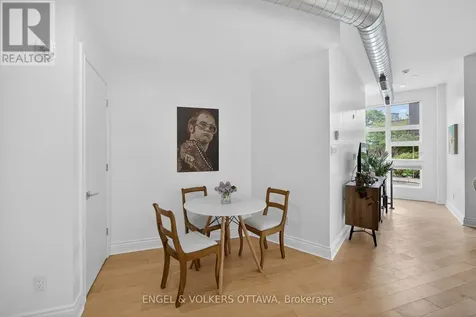 101 Pinhey Street Ottawa ON K1Y 1V9