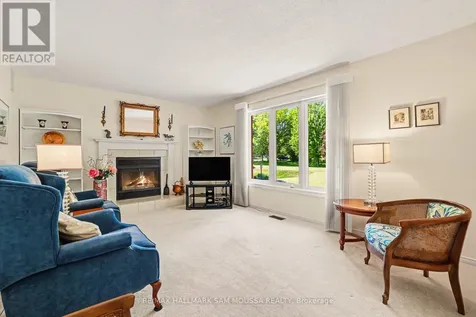 6482 Harvest Grove Drive Ottawa ON K4P 1E8