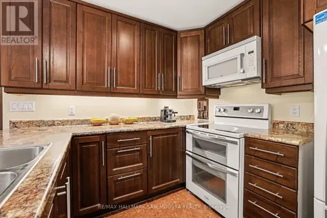 6482 Harvest Grove Drive Ottawa ON K4P 1E8