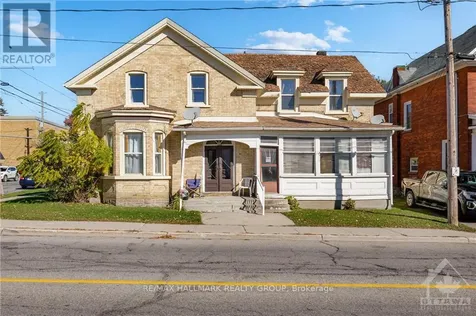 15 Elmsley St N Street Smiths Falls ON K7A 2G4