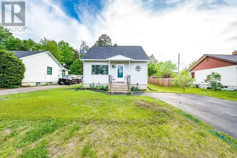 14 Summit Street Deep River ON K0J 1P0