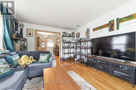 14 Summit Street Deep River ON K0J 1P0