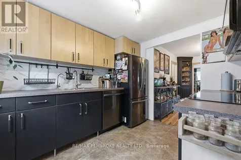 14 Summit Street Deep River ON K0J 1P0