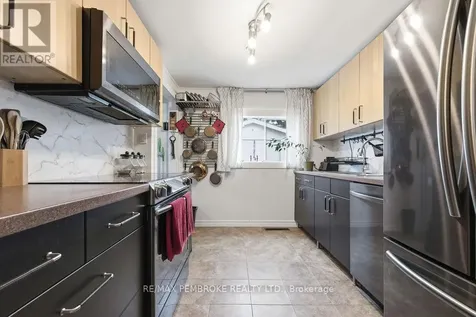14 Summit Street Deep River ON K0J 1P0