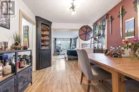 14 Summit Street Deep River ON K0J 1P0