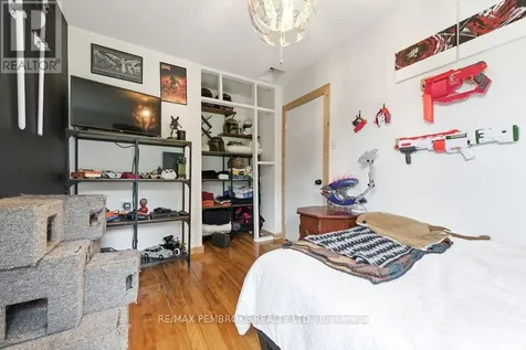 14 Summit Street Deep River ON K0J 1P0