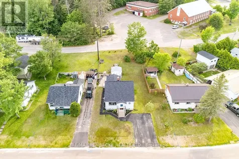 14 Summit Street Deep River ON K0J 1P0