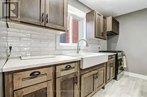 123 Erie Street St. Thomas ON N5R 2N1