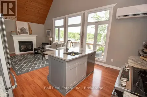 89 Hill Crest Road North Kawartha ON K0L 3E0