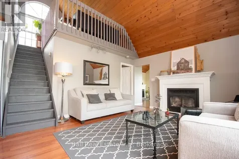 89 Hill Crest Road North Kawartha ON K0L 3E0