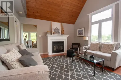 89 Hill Crest Road North Kawartha ON K0L 3E0