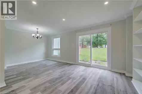 417 Keats Way Waterloo ON N2L 5S7