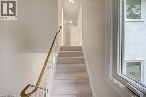 417 Keats Way Waterloo ON N2L 5S7