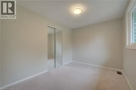 417 Keats Way Waterloo ON N2L 5S7