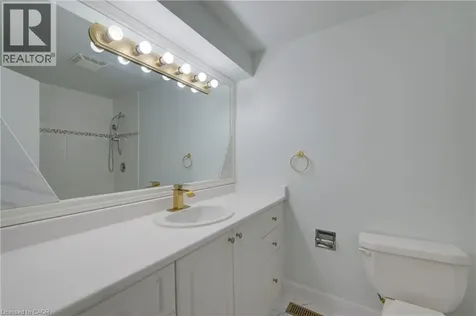 417 Keats Way Waterloo ON N2L 5S7