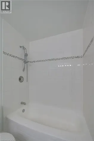 417 Keats Way Waterloo ON N2L 5S7