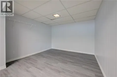 417 Keats Way Waterloo ON N2L 5S7