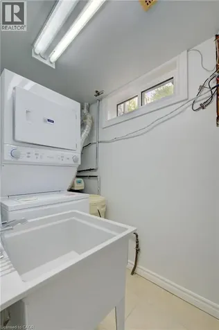 417 Keats Way Waterloo ON N2L 5S7