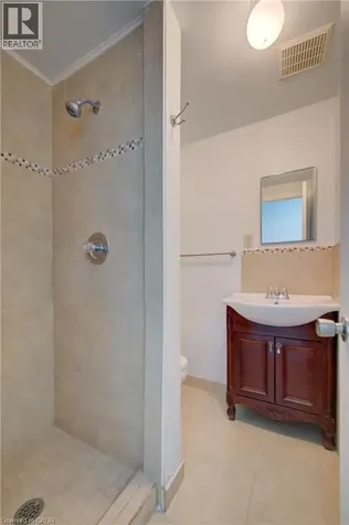 417 Keats Way Waterloo ON N2L 5S7