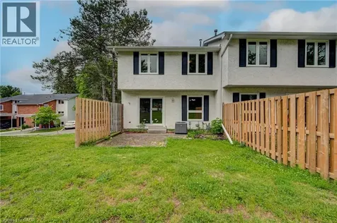 417 Keats Way Waterloo ON N2L 5S7