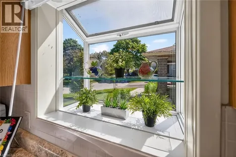 6 Barbara Place St. Catharines ON L2N 6H8