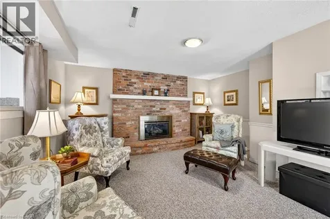 6 Barbara Place St. Catharines ON L2N 6H8