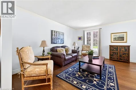 6 Barbara Place St. Catharines ON L2N 6H8