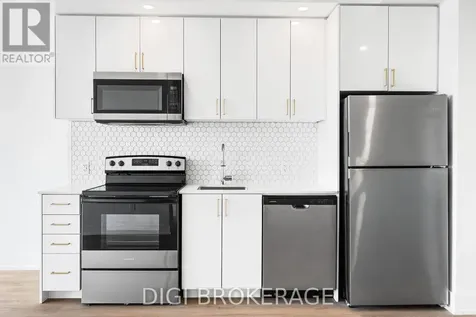 2070 Scott Street Ottawa ON K1Z 0C8