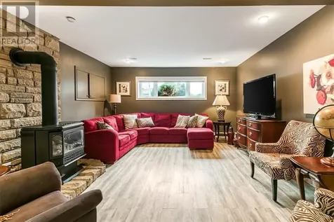 33 Oak Capreol ON P0M 1H0