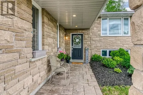 33 Oak Capreol ON P0M 1H0