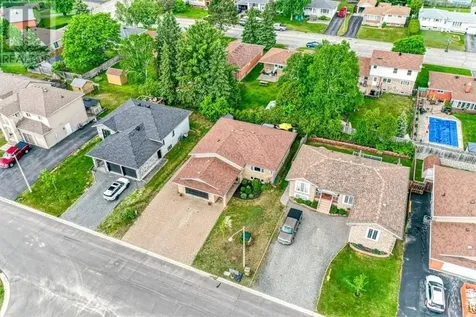 33 Oak Capreol ON P0M 1H0