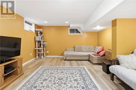 48 Roxborough Drive Sudbury ON P3E 1J7