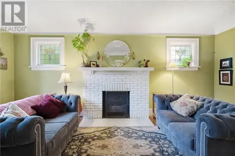 48 Roxborough Drive Sudbury ON P3E 1J7